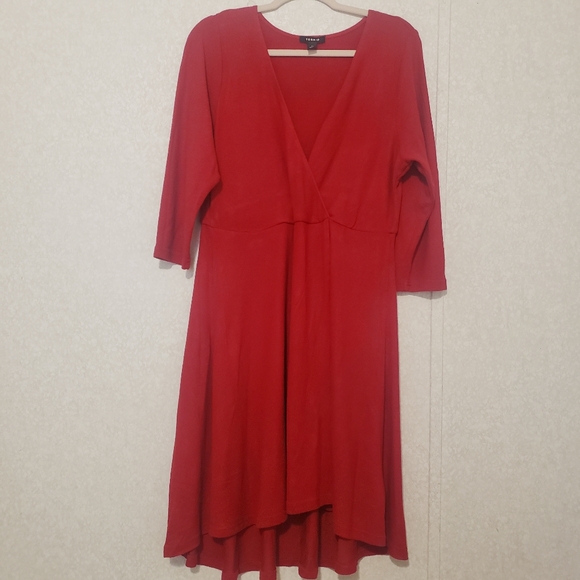 TORRID. KNIT FAUX WRAP RED DRESS...SIZE:1 - Picture 3 of 10
